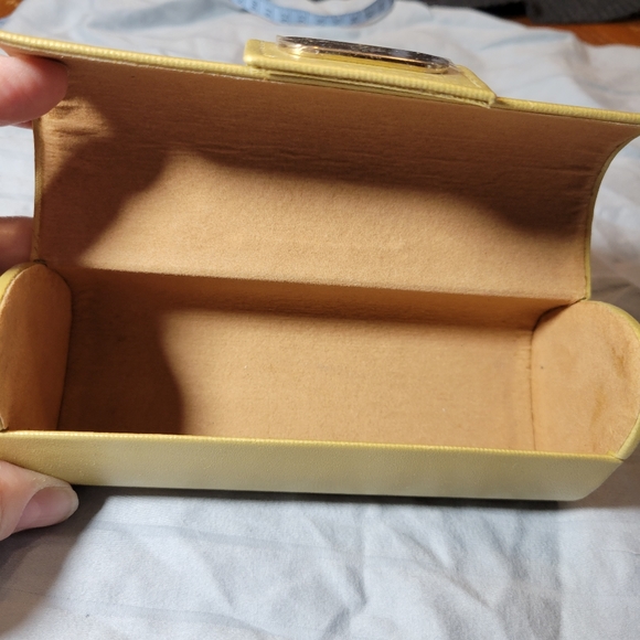 JM New York Joy Mangano NEW Magnetic Closure Hard Eye Glass Case - Picture 3 of 3